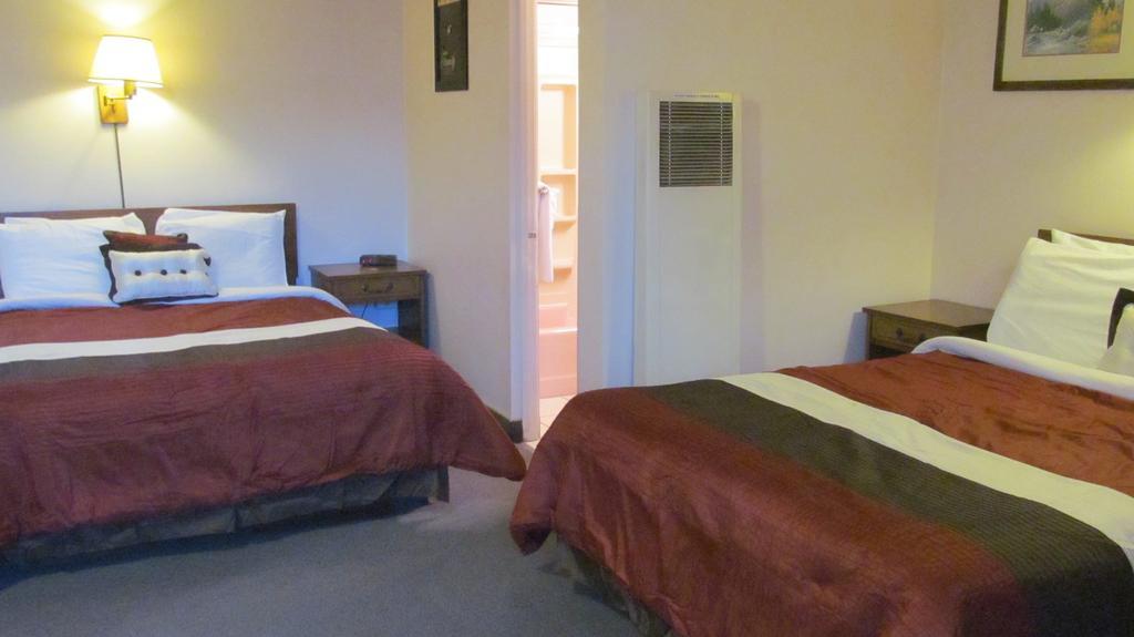 Western Motel Montrose Co Room photo