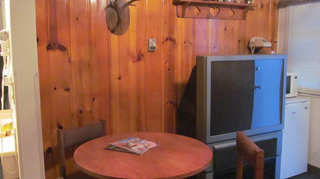 Western Motel Montrose Co Room photo