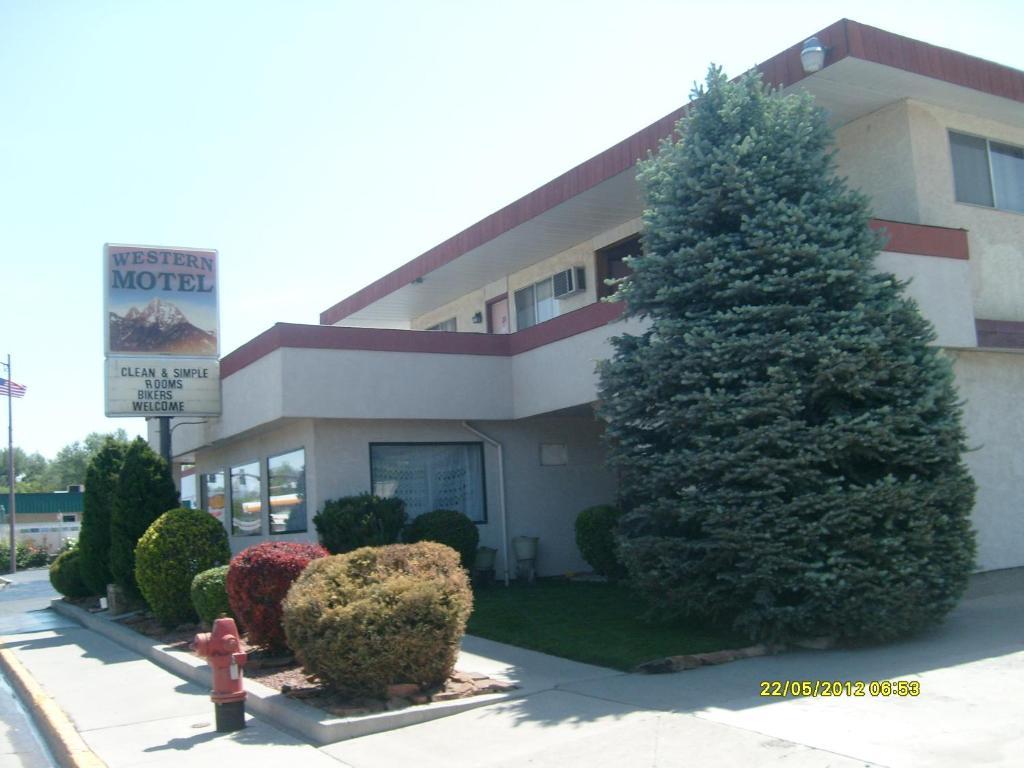 Western Motel Montrose Co Exterior photo